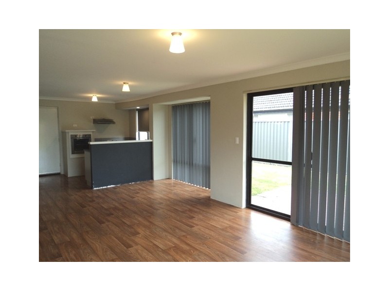 24 TRAVERS WAY, Aveley WA 6069