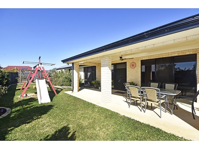 4 Uffizi End, Aveley WA 6069