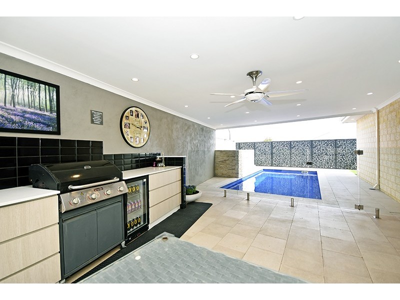 28 Hatfield Road, Ellenbrook WA 6069