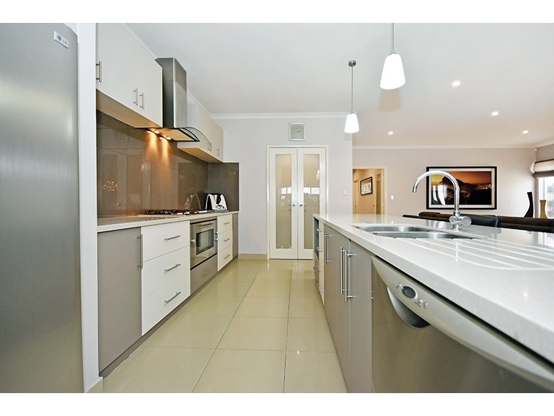 28 Hatfield Road, Ellenbrook WA 6069