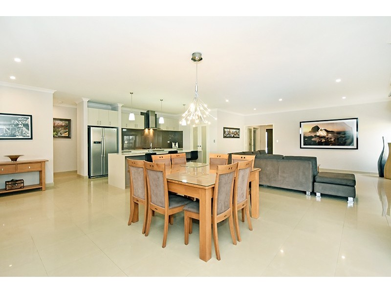 28 Hatfield Road, Ellenbrook WA 6069