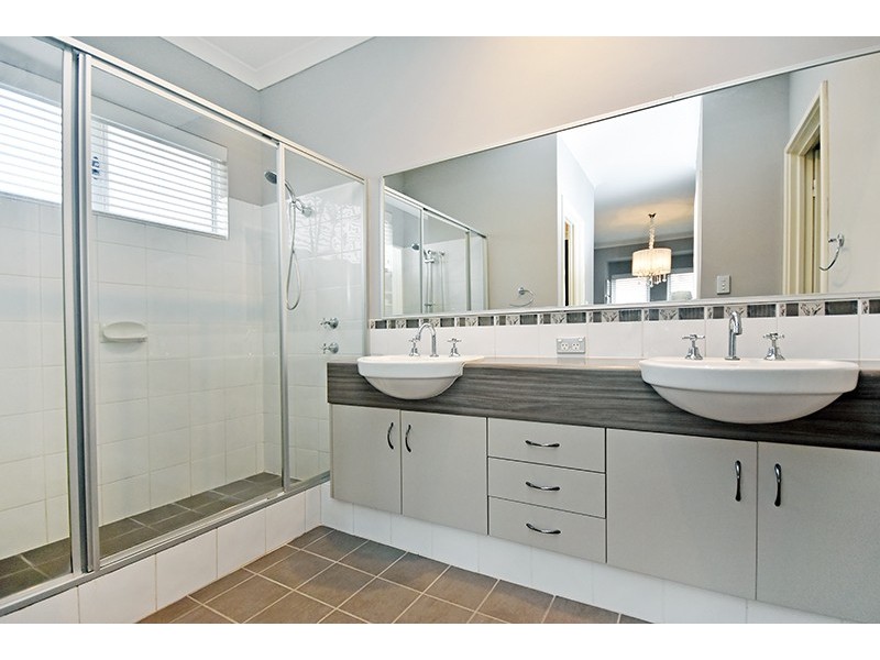 28 Hatfield Road, Ellenbrook WA 6069