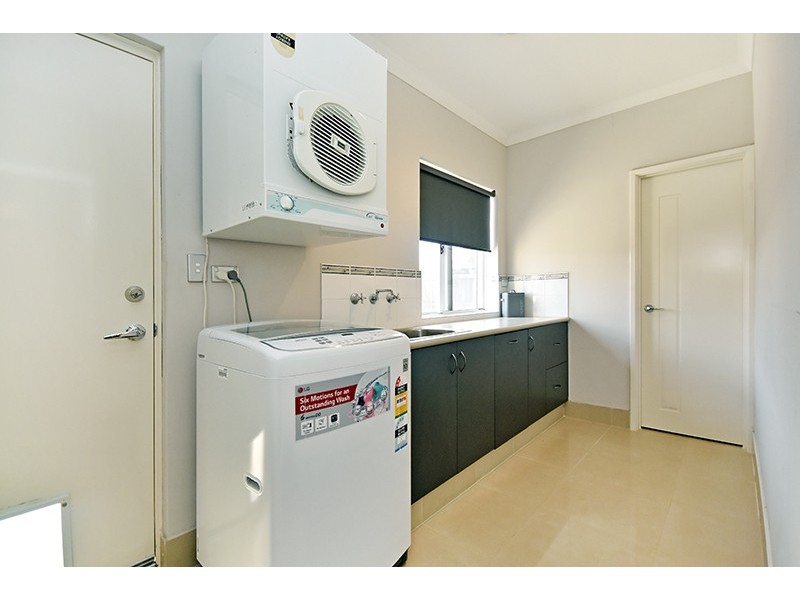 28 Hatfield Road, Ellenbrook WA 6069