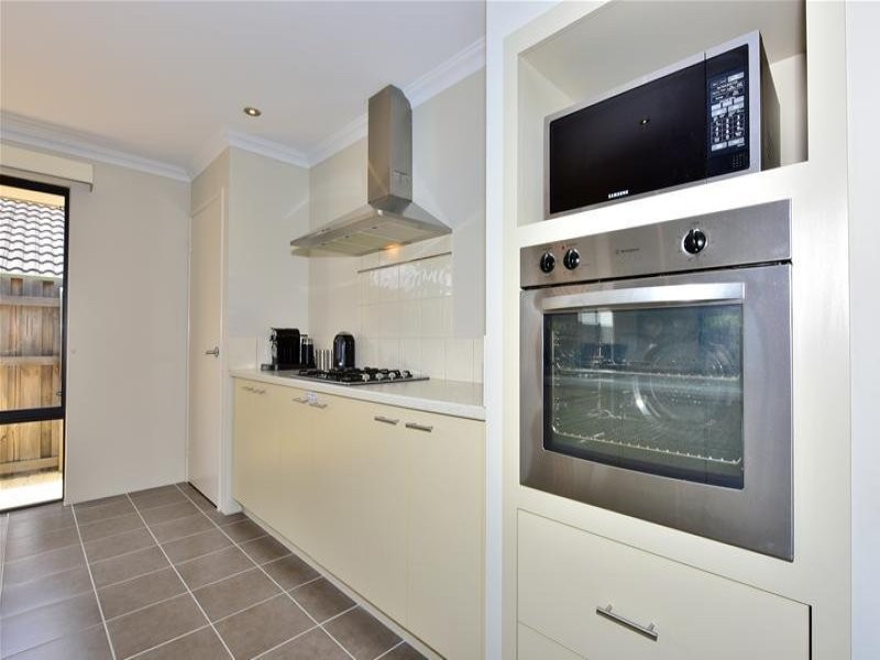 6 Rakich Drive, Ellenbrook WA 6069