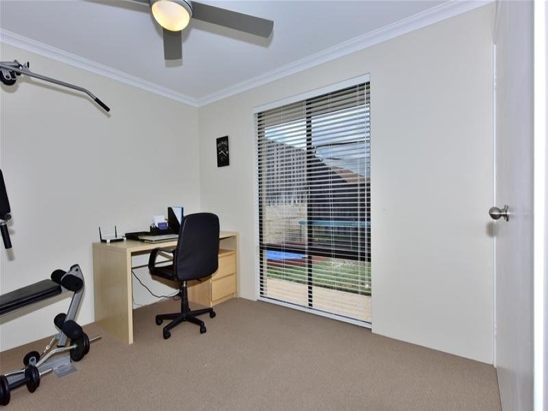 6 Rakich Drive, Ellenbrook WA 6069