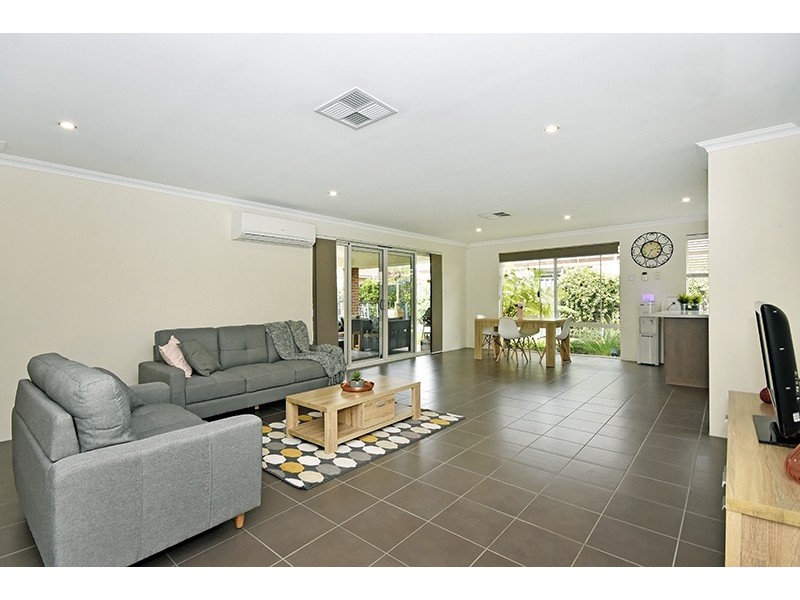 46 Swanleigh Parade, Aveley WA 6069