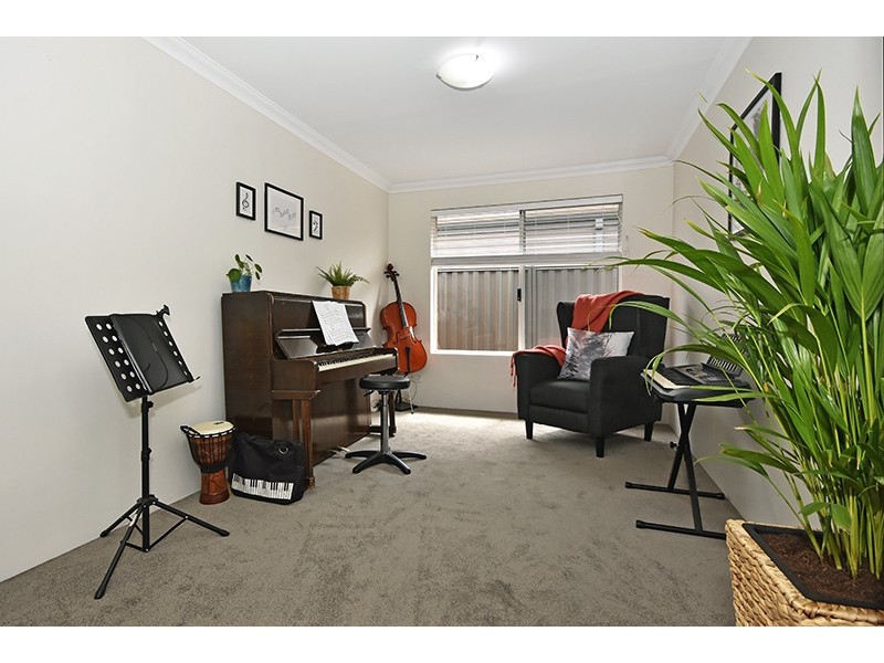 46 Swanleigh Parade, Aveley WA 6069