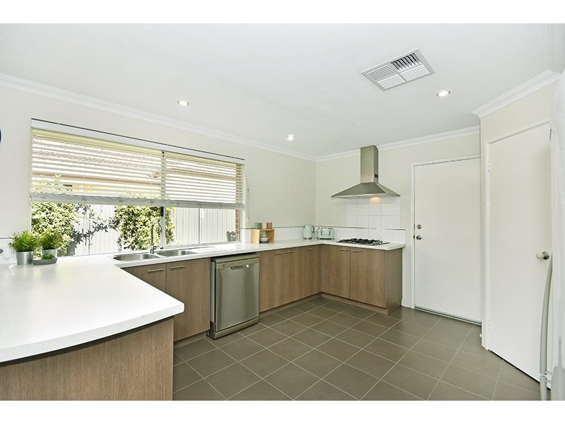 46 Swanleigh Parade, Aveley WA 6069