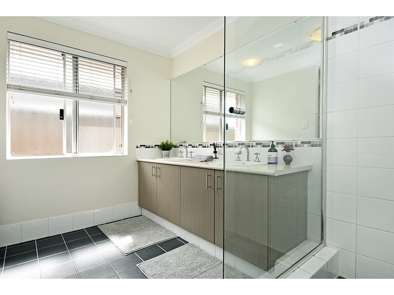 46 Swanleigh Parade, Aveley WA 6069