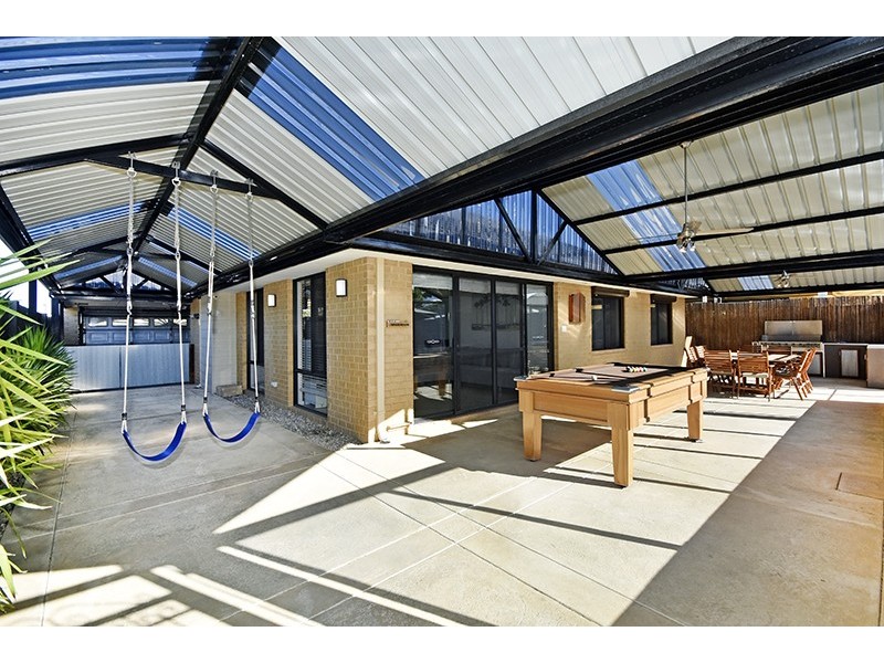 4 Harberton Parkway, Ellenbrook WA 6069