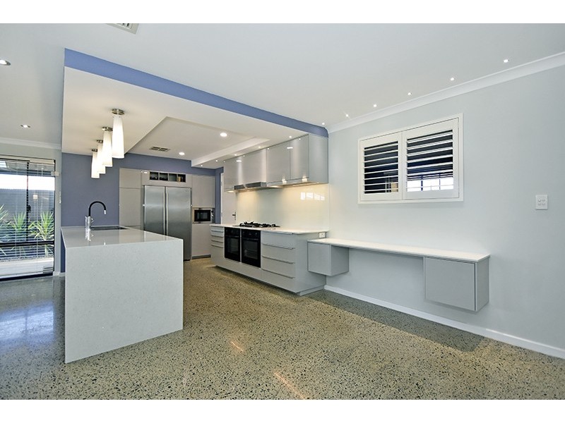 4 Harberton Parkway, Ellenbrook WA 6069