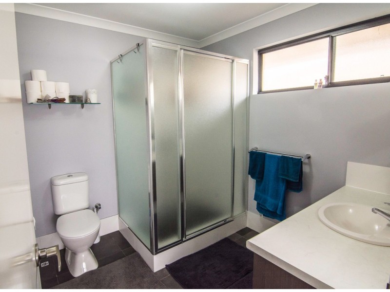 43 Thredbo Drive, Aveley WA 6069