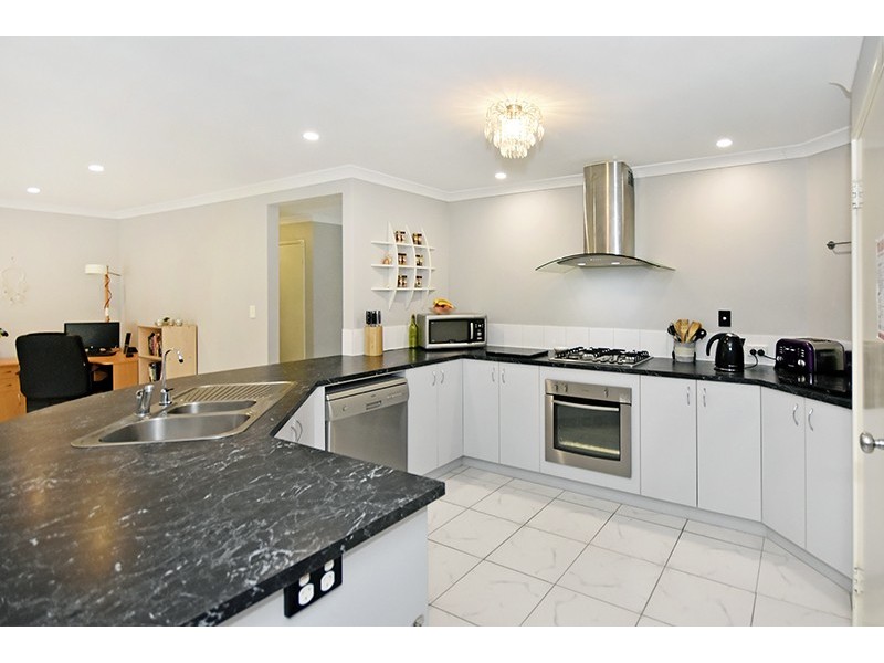 30 Castlefern Street, Ellenbrook WA 6069