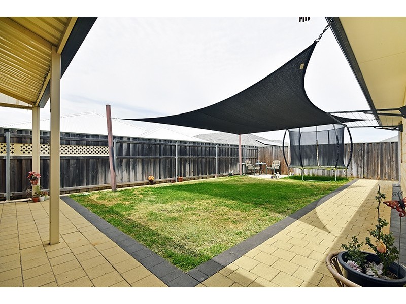 30 Castlefern Street, Ellenbrook WA 6069