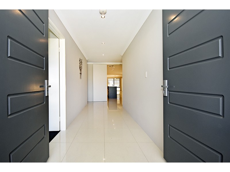 20 Monroe Cross, Aveley WA 6069