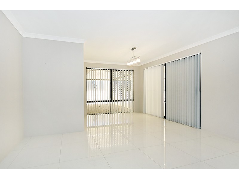 20 Monroe Cross, Aveley WA 6069