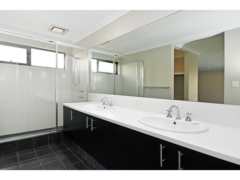 20 Monroe Cross, Aveley WA 6069