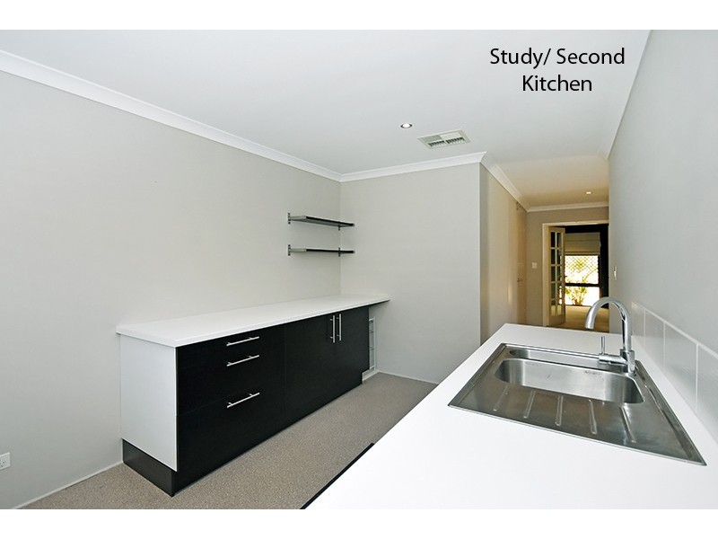 20 Monroe Cross, Aveley WA 6069