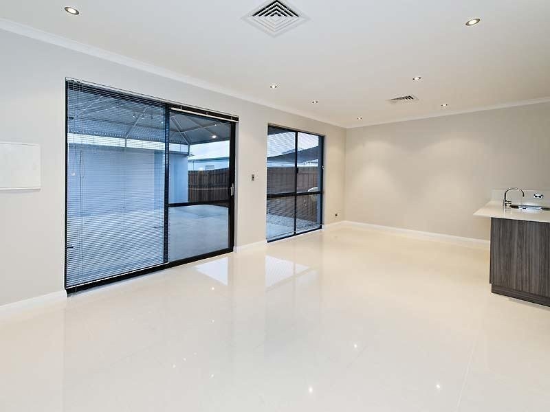 15 Powlett Link, Ellenbrook WA 6069