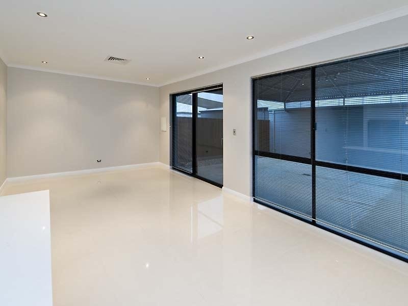 15 Powlett Link, Ellenbrook WA 6069