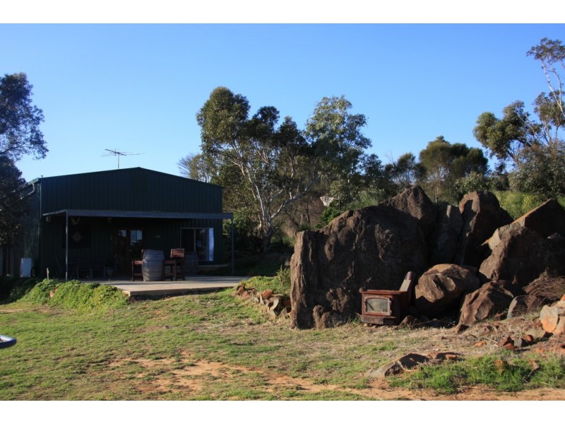 49 Daniel Place, Baskerville WA 6056