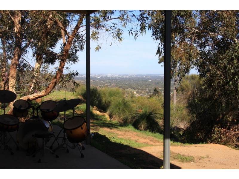 49 Daniel Place, Baskerville WA 6056