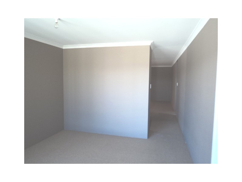 43 Caldervale Ave, Ellenbrook WA 6069