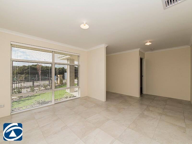 97 Holdsworth Ave, Aveley WA 6069