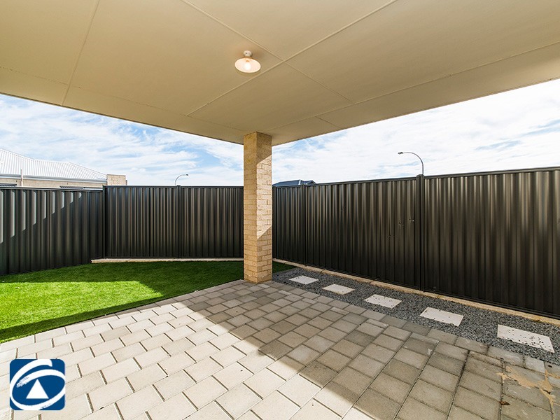 97 Holdsworth Ave, Aveley WA 6069