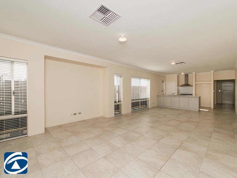 97 Holdsworth Ave, Aveley WA 6069