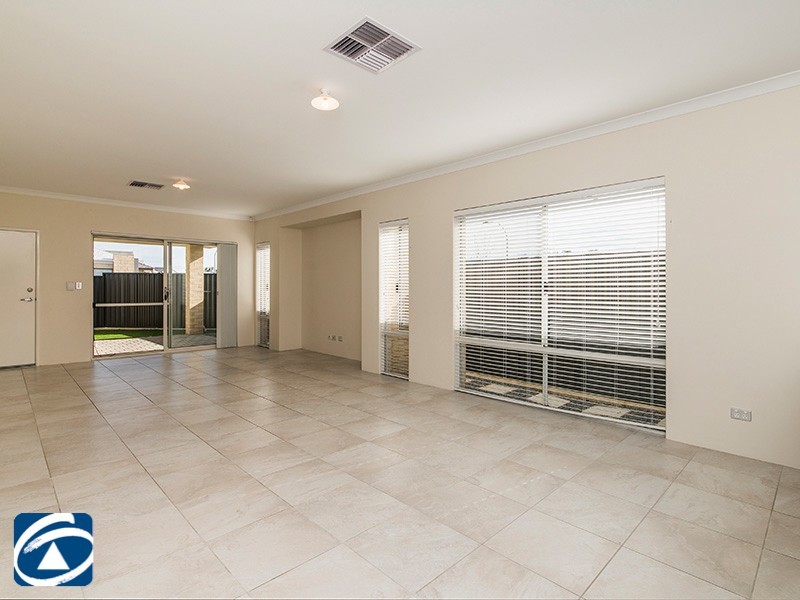 97 Holdsworth Ave, Aveley WA 6069