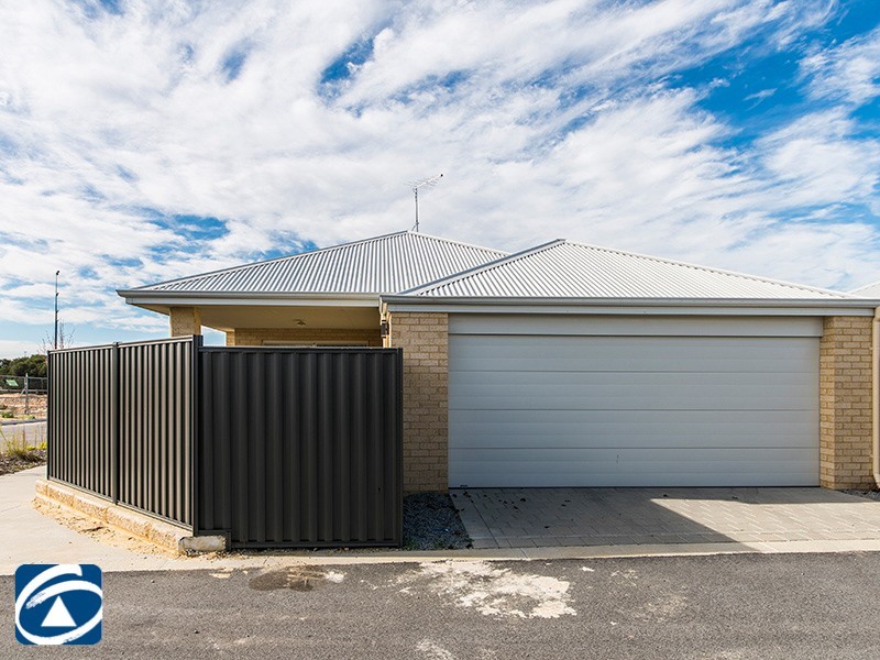 97 Holdsworth Ave, Aveley WA 6069