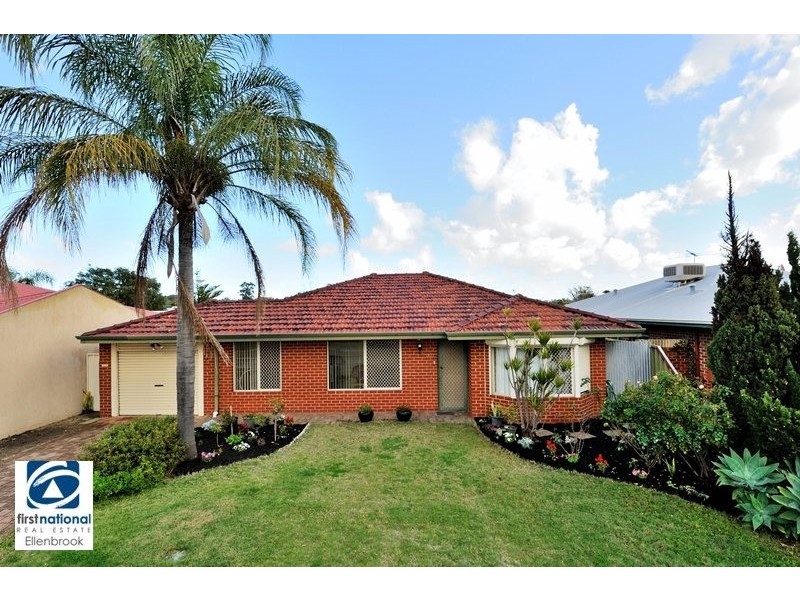 24 Waterhall Rd, South Guildford WA 6055