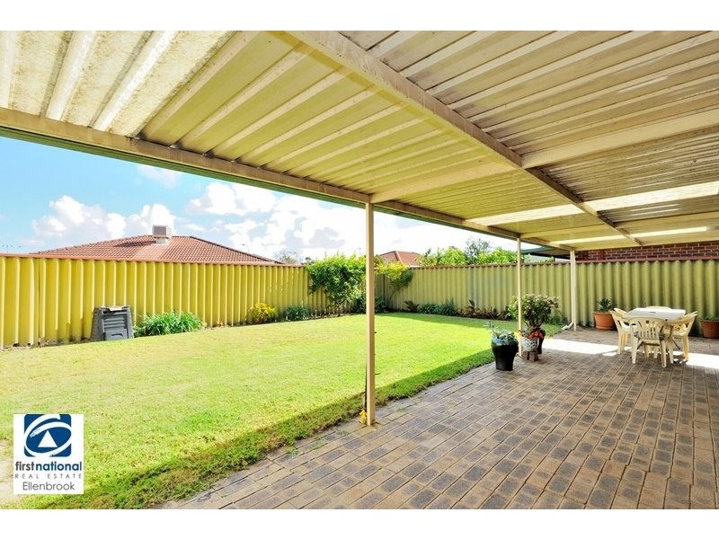 24 Waterhall Rd, South Guildford WA 6055