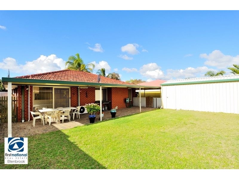 24 Waterhall Rd, South Guildford WA 6055