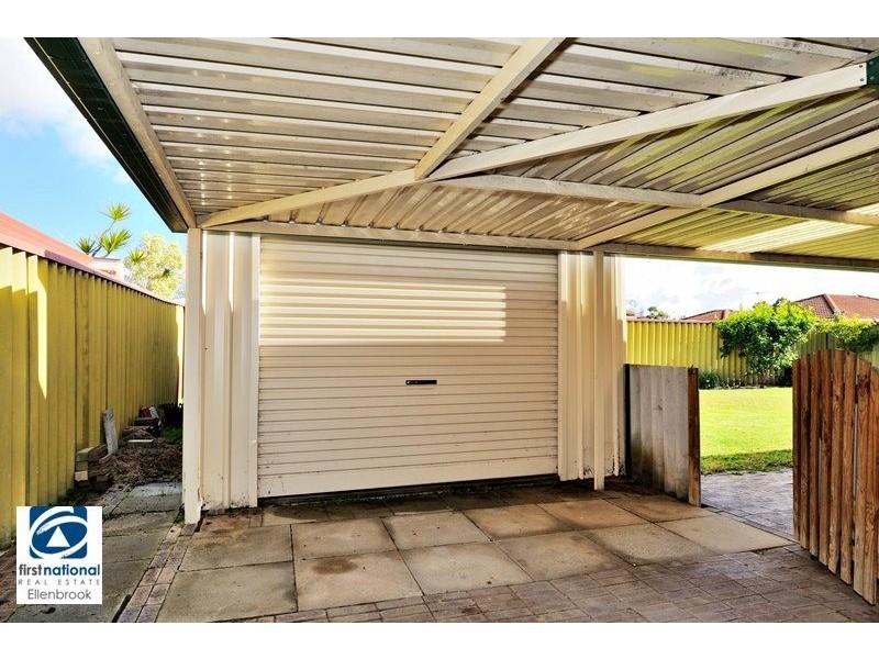 24 Waterhall Rd, South Guildford WA 6055