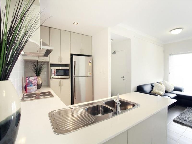 12/53 The Parkway, Ellenbrook WA 6069