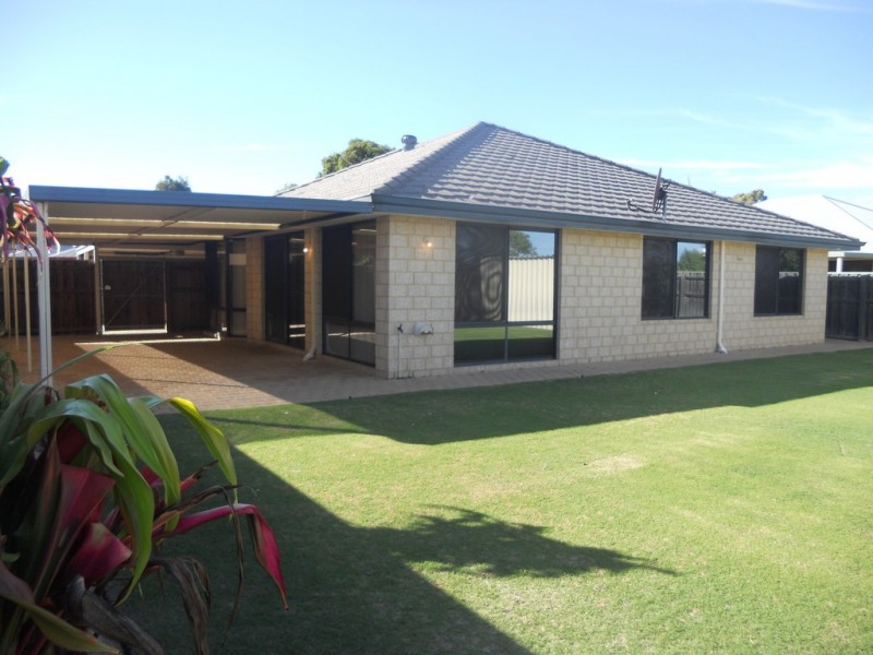 24 Winderie Crescent, Ellenbrook WA 6069