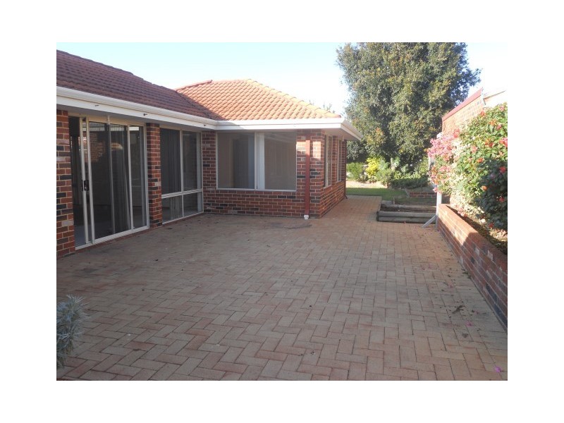 11 Trigger Plant Avenue, Ellenbrook WA 6069