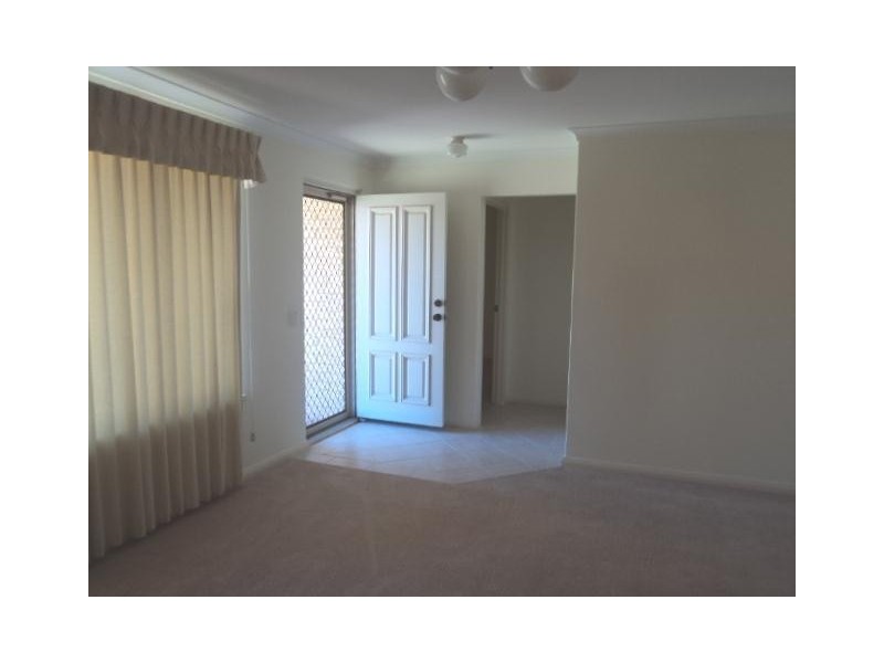 10 Watervista Close, The Vines WA 6069