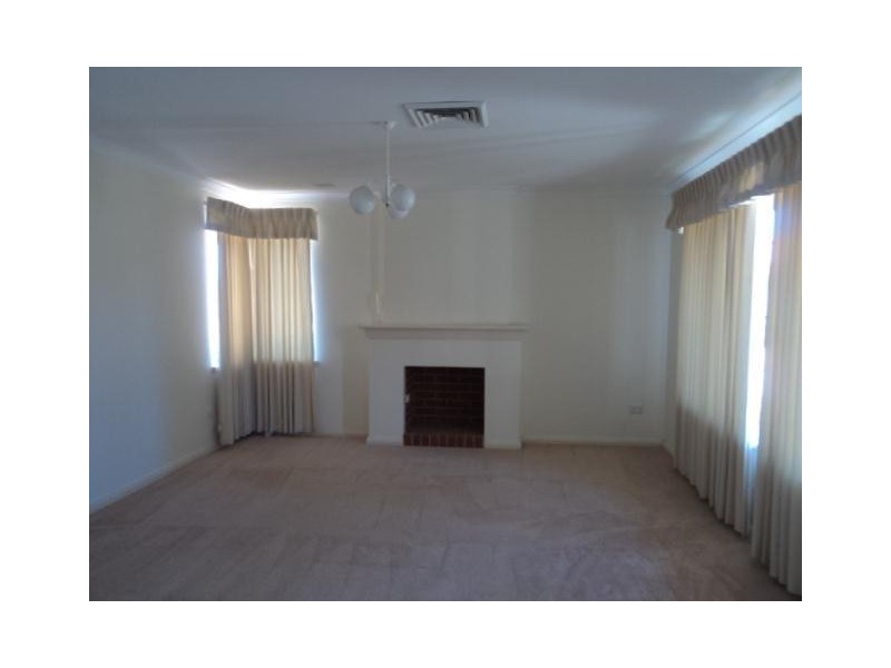 10 Watervista Close, The Vines WA 6069