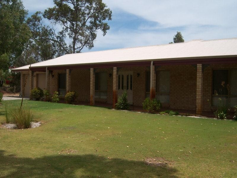 17 Champagne Terrace, The Vines WA 6069