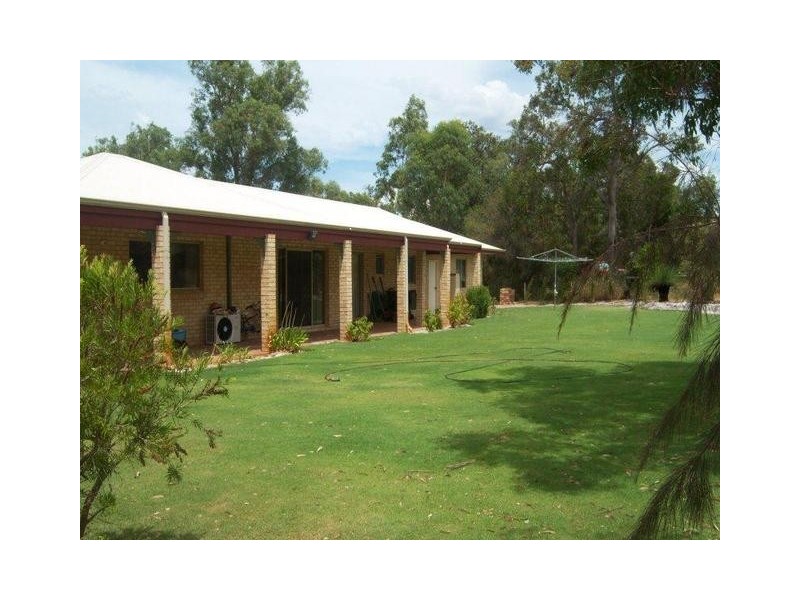 17 Champagne Terrace, The Vines WA 6069
