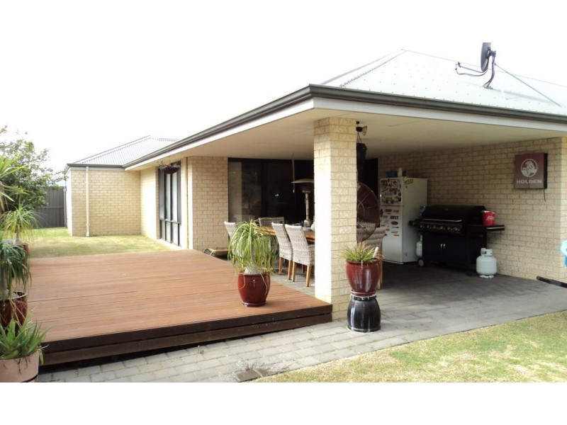 69 Amethyst Parkway, Aveley WA 6069