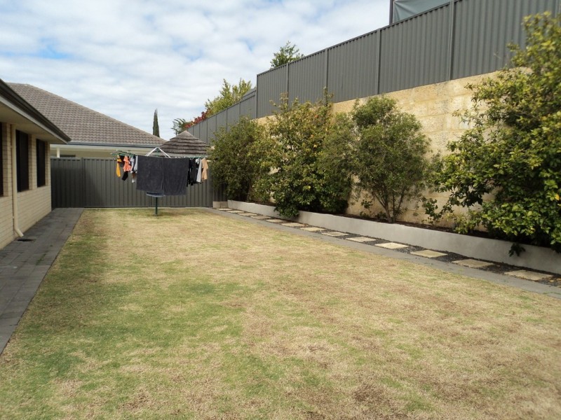 69 Amethyst Parkway, Aveley WA 6069