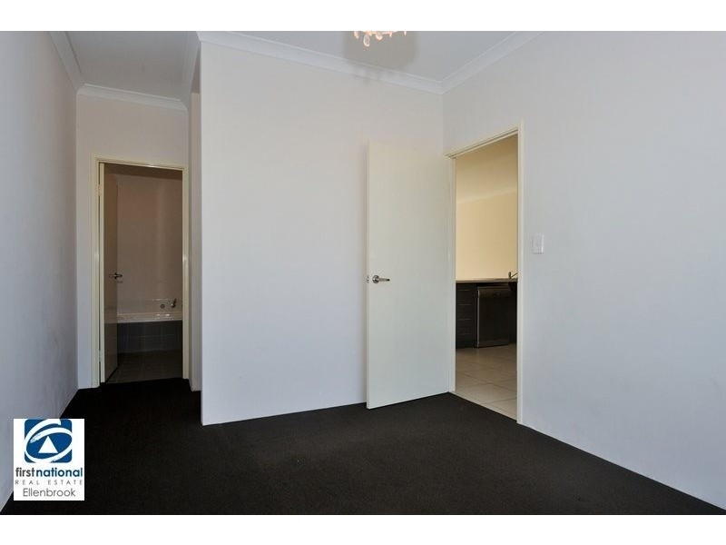 7 Kersley Ave, Ellenbrook WA 6069