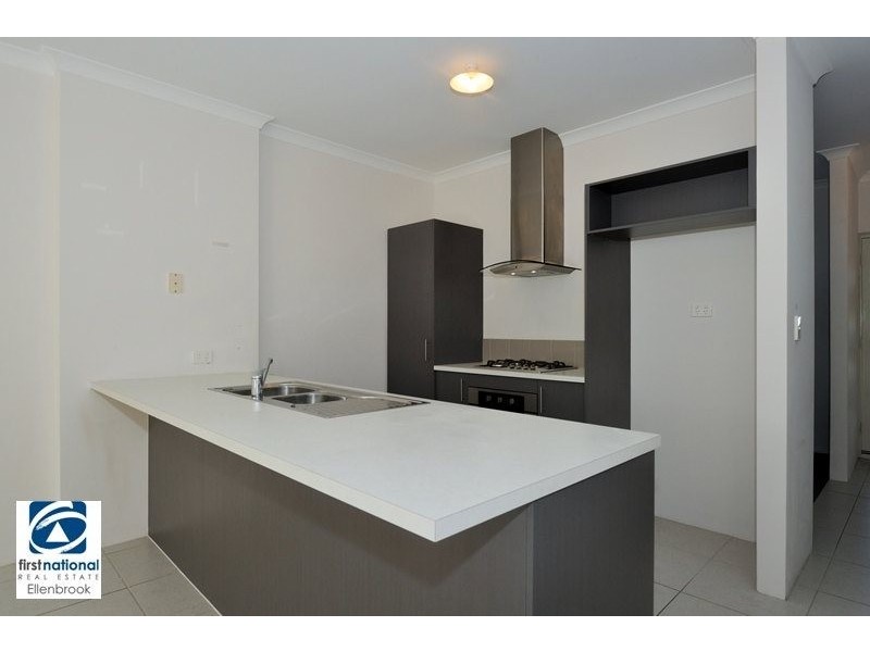 7 Kersley Ave, Ellenbrook WA 6069