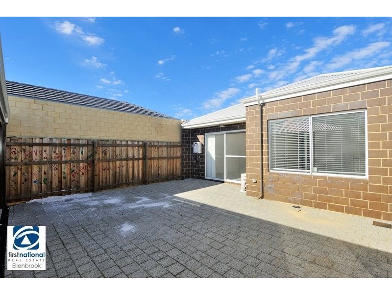7 Kersley Ave, Ellenbrook WA 6069