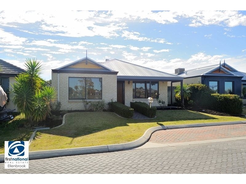 12 Coniston Drive, Ellenbrook WA 6069