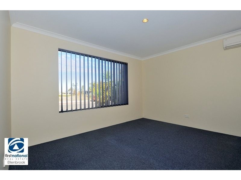 12 Coniston Drive, Ellenbrook WA 6069
